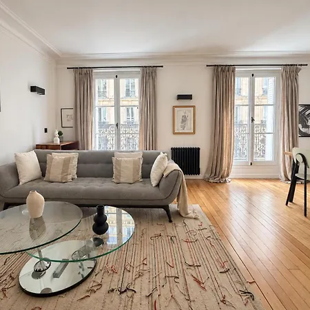 2 Pieces A Montmartre